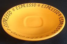 Lade das Bild in den Galerie-Viewer, UNTERTASSE - Keramik / Steingut, Orange, Schwarze Aufschrift &quot;Espresso&quot; Dekor
