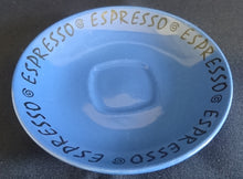 Lade das Bild in den Galerie-Viewer, UNTERTASSE - Keramik / Steingut, Blau, Schwarze Aufschrift &quot;Espresso&quot; Dekor
