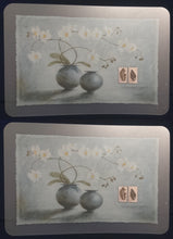 Lade das Bild in den Galerie-Viewer, 2er Set GROßE MOTIV PLATZDECKCHEN, Kunststoff / Plastik, Rechteckige Form Vasen Blumen Mediterran Motiv Dekor, Designerin Claudia Ancelotti (G)
