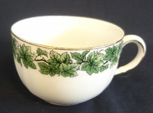 Lade das Bild in den Galerie-Viewer, 2er Set KAFFEETASSEN - Porzellan, Blatt Blätter Abstrakt Symbollinien Motiv Goldrand Dekor
