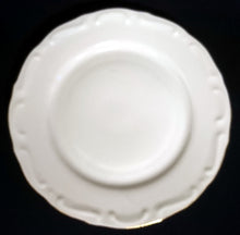 Lade das Bild in den Galerie-Viewer, 2er Set SPEISETELLER - Porzellan, Goldrand Geometrisches Punkte Relief Dekor
