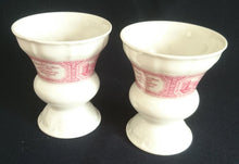 Lade das Bild in den Galerie-Viewer, 2er Set 2er KAFFEEGEDECKE - Porzellan, Abstrakt Blumenblüten Rand Rüdesheim Motiv Asbach Schriftzug Relief Form Dekor
