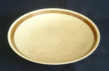 Lade das Bild in den Galerie-Viewer, 2er Set SUPPENTELLER - Porzellan, Zweifärbiges Gesprenkeltes Linien Dekor, Inglasur, Handbemalt
