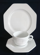 Lade das Bild in den Galerie-Viewer, 3er KAFFEEGEDECK - Porzellan, Hotel / Gastronomie Einfärbiges Dekor
