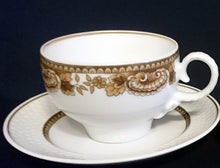 Lade das Bild in den Galerie-Viewer, 2er Set 2er TEEGEDECKE "Friesland Atlantis" - Porzellan, Goldrand Abstrakt Muschel Fisch Schuppen Relief Dekor
