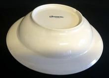 Lade das Bild in den Galerie-Viewer, BEILAGENSCHALE "Friesland Atlantis" - Porzellan, Goldrand Abstrakt Muschel Fisch Schuppen Relief Dekor
