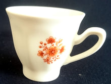 Lade das Bild in den Galerie-Viewer, 2er ESPRESSO GEDECK - Porzellan, Blumenstrauß Pflanzen Blüten Gewölbter Relief Rand Dekor
