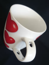 Lade das Bild in den Galerie-Viewer, 2er Set KAFFEETASSEN - Porzellan, Herz Valentinstag Liebes Motiv Dekor
