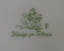 Lade das Bild in den Galerie-Viewer, ZUCKERDOSE OHNE DECKEL - Porzellan, Flora Rosen Blumen Blüten Knospen Blätter Pflanzen Motiv Dekor
