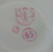 Lade das Bild in den Galerie-Viewer, 2er Set UNTERTASSEN - Porzellan, Goldrand Breit Abstrakt Geometrisch Pflanzen Flora Motiv Dekor
