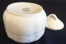 Lade das Bild in den Galerie-Viewer, ZUCKERDOSE MIT DECKEL - Porzellan, Geometrisches Karo Punkte Tupfen Linien Gewölbter Relief Rand Motiv Dekor (BC)
