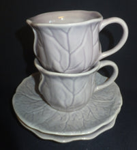 Lade das Bild in den Galerie-Viewer, 2er Set 2er KAFFEEGEDECKE - Keramik / Steingut, Halloween Gehirn Blutgefäße Adern Geschwür Venen Dekor
