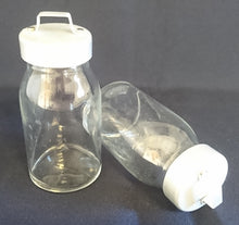 Lade das Bild in den Galerie-Viewer, 2er Set KLEINE VORRATSDÖSCHEN MIT DECKEL - Press- / Hartglas &amp; Metall, Klassische Ländliche Milchbehälter Form
