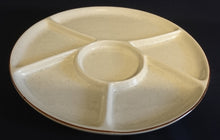 Lade das Bild in den Galerie-Viewer, FONDUETELLER (6 Kammer) - Keramik / Steingut, Gesprenkelt Dekorrand mBE
