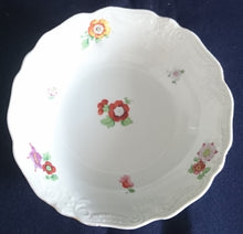 Lade das Bild in den Galerie-Viewer, BEILAGENSCHÄLCHEN - Porzellan, Blumen Blüten Motiv Goldrand Dekor (B)
