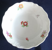 Lade das Bild in den Galerie-Viewer, BEILAGENSCHÄLCHEN - Porzellan, Unterschiedliches Blumen Blüten Motiv Goldrand Dekor (B)
