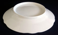 Lade das Bild in den Galerie-Viewer, 2er Set DESSERTTELLER - Porzellan, Mehrfacher Goldränder Gewölbter Dekor
