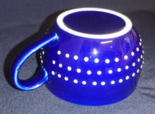 Lade das Bild in den Galerie-Viewer, 2er Set 2er KAFFEEGEDECKE - Keramik / Steingut, Punkte Kreise Dekor
