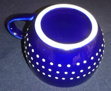 Lade das Bild in den Galerie-Viewer, 2er Set 2er KAFFEEGEDECKE - Keramik / Steingut, Punkte Kreise Dekor
