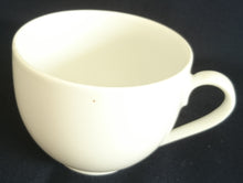Lade das Bild in den Galerie-Viewer, KAFFEETASSE - Porzellan, Gastronomisches Einfärbiges Motiv Dekor

