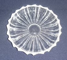 Lade das Bild in den Galerie-Viewer, 2er Set SALATSCHALEN - Hartglas, Geometrisch Ovales Linien Abstrakt Dekor
