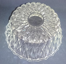 Lade das Bild in den Galerie-Viewer, SALATSCHALE - Hartglas, Geometrisch Ovales Linien Abstrakt Dekor
