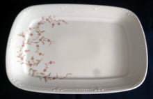 Lade das Bild in den Galerie-Viewer, SERVIERPLATTE - Porzellan, Längliche Form, Blumenmotiv / Abstrakt Randdekor
