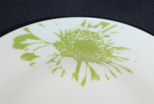 Lade das Bild in den Galerie-Viewer, SUPPENTELLER - Porzellan, Farbklecks- / Fleck Dekor
