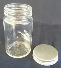 Lade das Bild in den Galerie-Viewer, 2er Set KLEINE VORRATSDÖSCHEN MIT SCHRAUBDECKEL - Press- / Hartglas &amp; Metall, Klassisch Design Form Dekor
