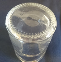 Lade das Bild in den Galerie-Viewer, 2er Set KLEINE VORRATSDÖSCHEN MIT SCHRAUBDECKEL - Press- / Hartglas &amp; Metall, Klassisch Design Form Dekor
