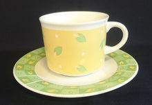 Lade das Bild in den Galerie-Viewer, 3er KAFFEEGEDECK - Porzellan, Blätter Punkte Abstrakt Dekor
