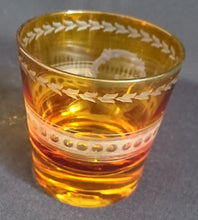 Lade das Bild in den Galerie-Viewer, GETRÄNKEGLAS - Hartglas, Geschliffen EL Monogram Logo Abstrakt Streifen Zeichen Motiv Dekor
