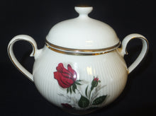 Lade das Bild in den Galerie-Viewer, ZUCKERDOSE MIT DECKEL - Porzellan, Goldrand Rosen Linien Striche Relief Motiv Dekor
