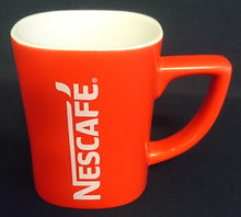 Lade das Bild in den Galerie-Viewer, THERMO KAFFEETASSE - Porzellan, Twitter #GoodMorningLondon Nescafe Aufschrift Big Ben Tower Bridge Motiv Dekor

