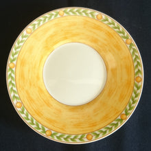 Lade das Bild in den Galerie-Viewer, 2er Set ESPRESSO UNTERTASSEN "Flirt" "Country Garden" - Porzellan, Meliertes Ranken Punktkreise Flora Pflaumen Geometrisches Motiv Dekor
