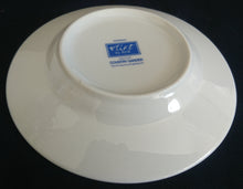 Lade das Bild in den Galerie-Viewer, 2er Set ESPRESSO UNTERTASSEN "Flirt" "Country Garden" - Porzellan, Meliertes Ranken Punktkreise Flora Pflaumen Geometrisches Motiv Dekor
