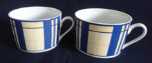 Lade das Bild in den Galerie-Viewer, KAFFEETASSE &quot;Flirt&quot; &quot;French Vanilla&quot; - Porzellan, Symetrisches Geometrisches Linien Balken Striche Karo Motiv Dekor
