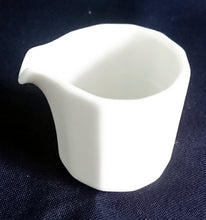 Lade das Bild in den Galerie-Viewer, KAFFEETASSE - Porzellan, Gastronomie Einfärbiges Klassisch Dekor
