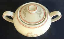 Lade das Bild in den Galerie-Viewer, 2er Set MILCHKÄNNCHEN &amp; ZUCKERDOSE MIT DECKEL - "Winifred" - Porzellan, Blumen / Linien Klassisch Dekor
