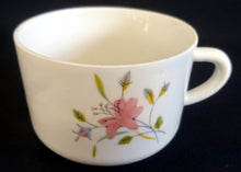 Lade das Bild in den Galerie-Viewer, KAFFEETASSE - Porzellan, Lilien Blumen Blüten Pflanzen Motiv Dekor
