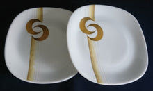 Lade das Bild in den Galerie-Viewer, DESSERTTELLER - Porzellan, Buchstaben C Viertelmond Streifen Motiv Dekor
