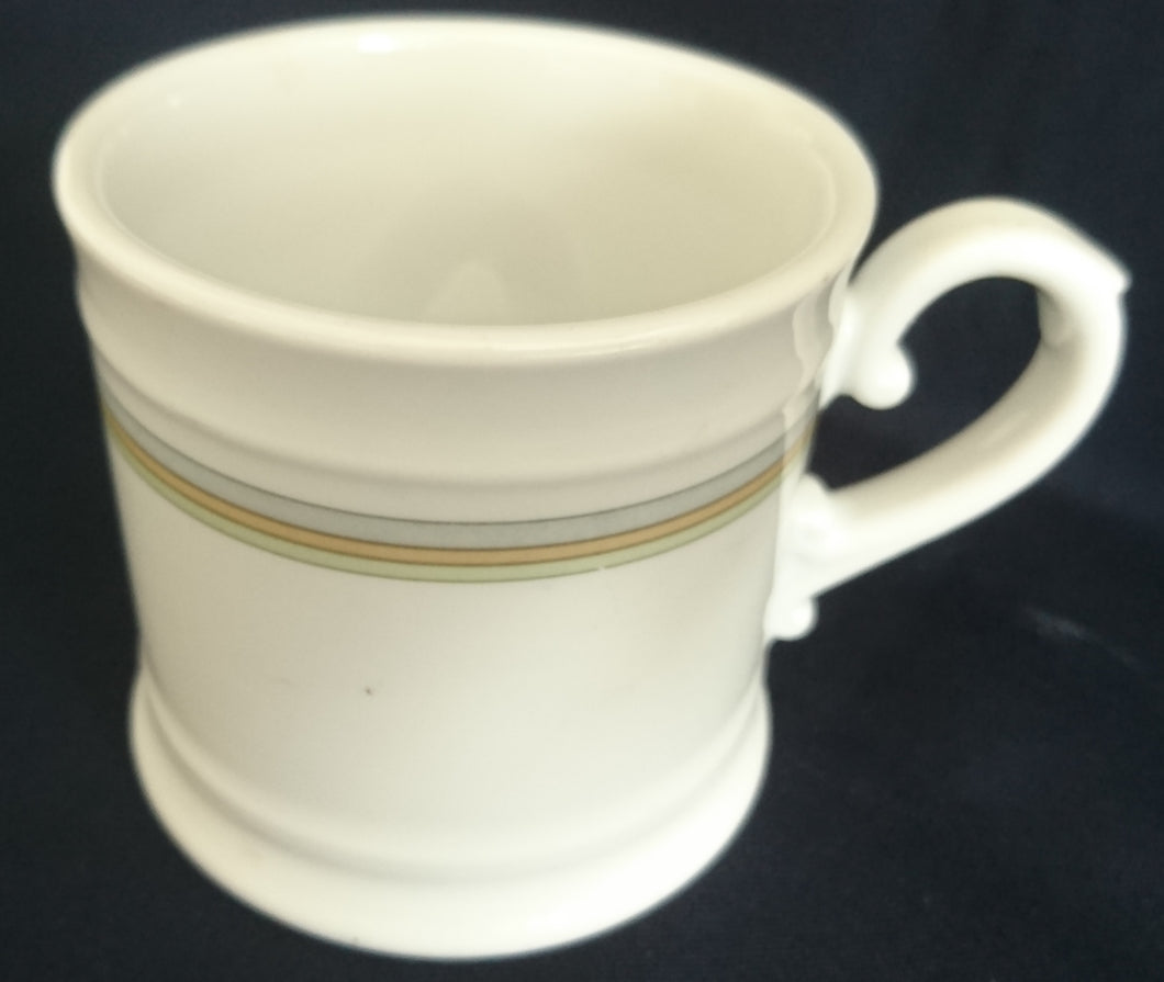 KAFFEETASSE - Porzellan, Linien Streifen Relief Henkel Motiv Form Dekor