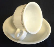 Lade das Bild in den Galerie-Viewer, KAFFEETASSE - Porzellan, Kreislinien Klassisch Dekor
