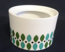 Lade das Bild in den Galerie-Viewer, ZUCKERDOSE OHNE DECKEL - Porzellan, Porzellan, Karo Ovalkreis Geometrisches Dekor
