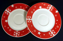 Lade das Bild in den Galerie-Viewer, 2er KAFFEEGEDECK "Santa" - Porzellan, Weihnachtsmann Nikolaus Sterne Schneeflocken Geschenke Motiv Dekor
