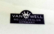 Lade das Bild in den Galerie-Viewer, DESSERTTELLER - Porzellan, Blatt Blätter Äste Zweige Geäst Linien Motiv Dekor
