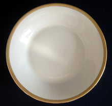 Lade das Bild in den Galerie-Viewer, SUPPENTELLER - Porzellan, Goldrand Mattiert Ovale Kreise Linien Relief Motiv Dekor
